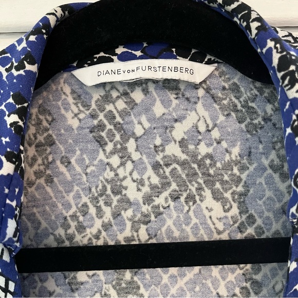 Authentic Diane Von Furstenberg Animal Print Wrap Dress - Picture 7 of 15